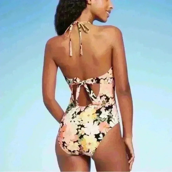 Shade and Shore one piece floral bathing suit size XL - Picture 2 of 4